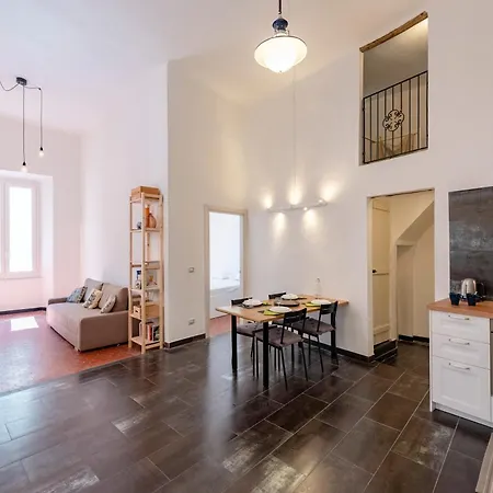 Joivy Excellent 2-bed Flat In Genoa's Old Town *